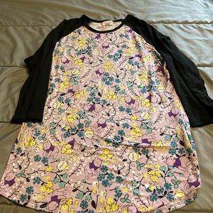 Lularoe Winnie the Pooh raglan tee
